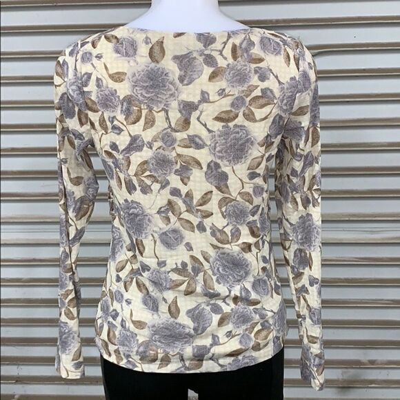 🛍️Access size medium sweet top - Picture 8 of 8